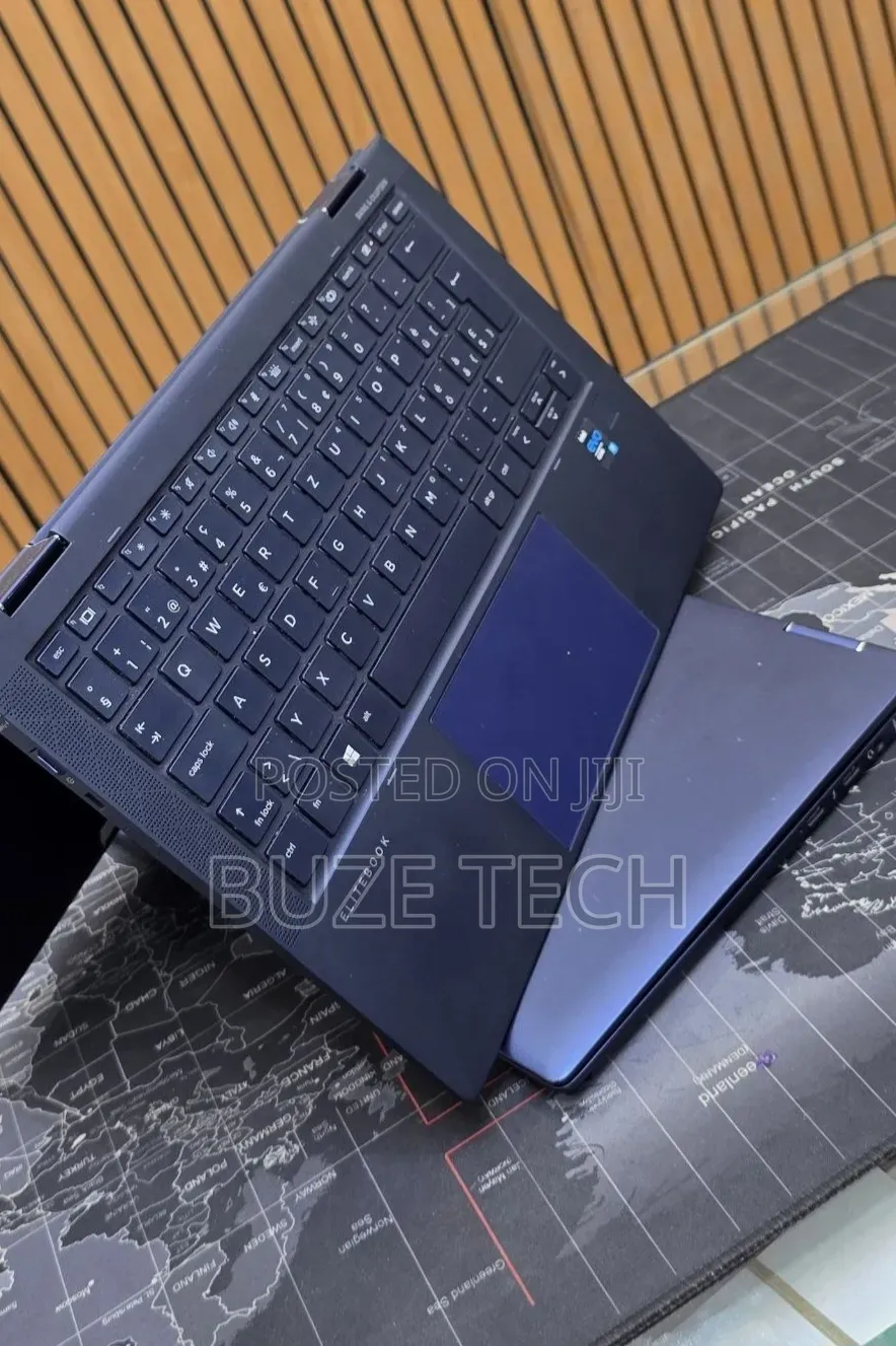 New Laptop HP Dragonfly G2 16GB Intel Core i7 SSD 512GB