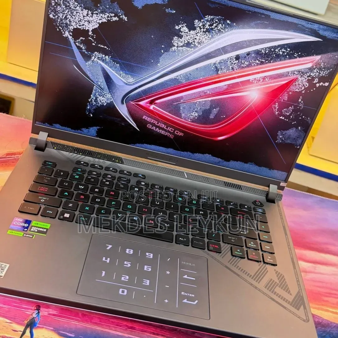 New Laptop Asus ROG Strix G15 16GB Intel Core i9 SSD 1T
