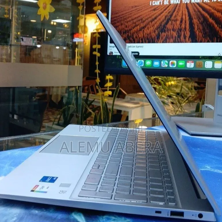 New Laptop HP Pavilion 15 16GB Intel Core i7 SSD 1T