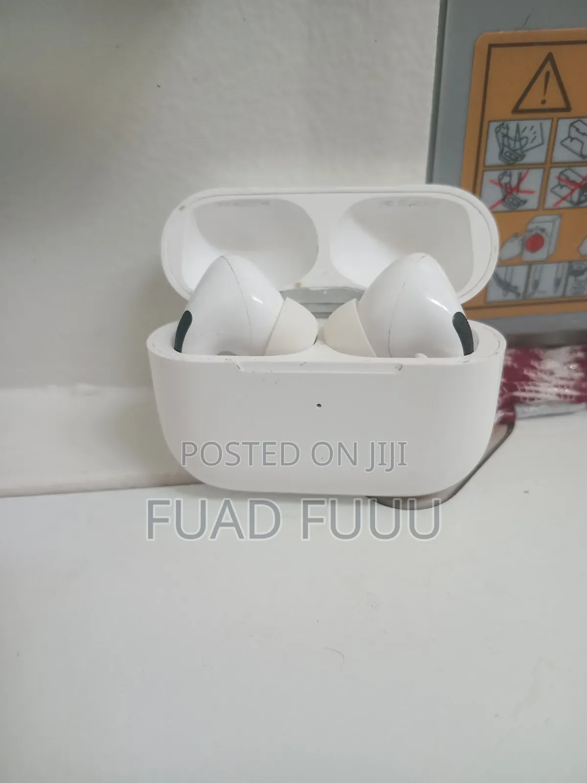 Ipone Ear Pone Used