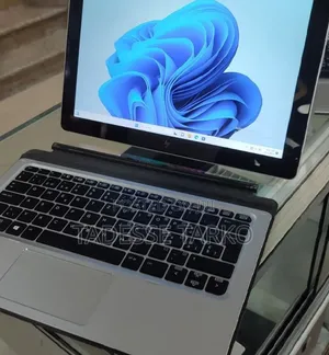 New Laptop HP Elite X2 G4 8GB Intel Core i5 SSD 128GB