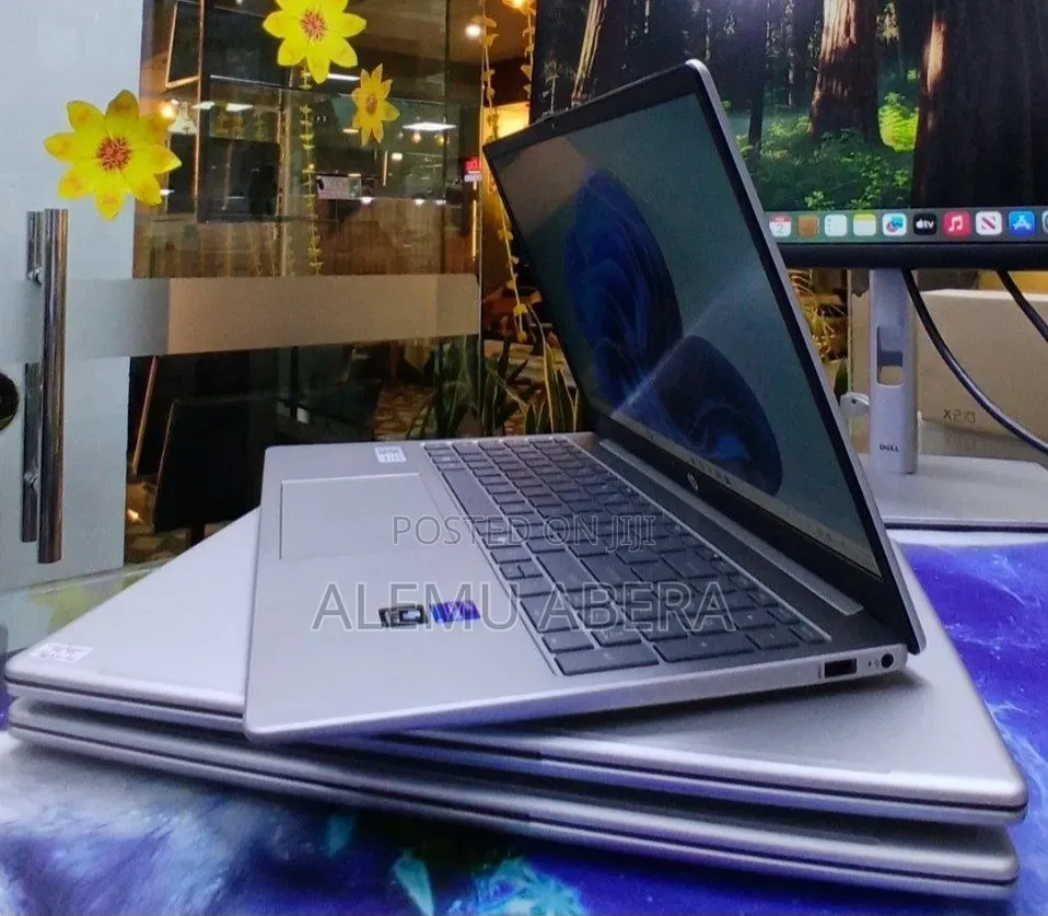New Laptop HP Stream Notebook 16GB Intel Core i7 SSD 1T