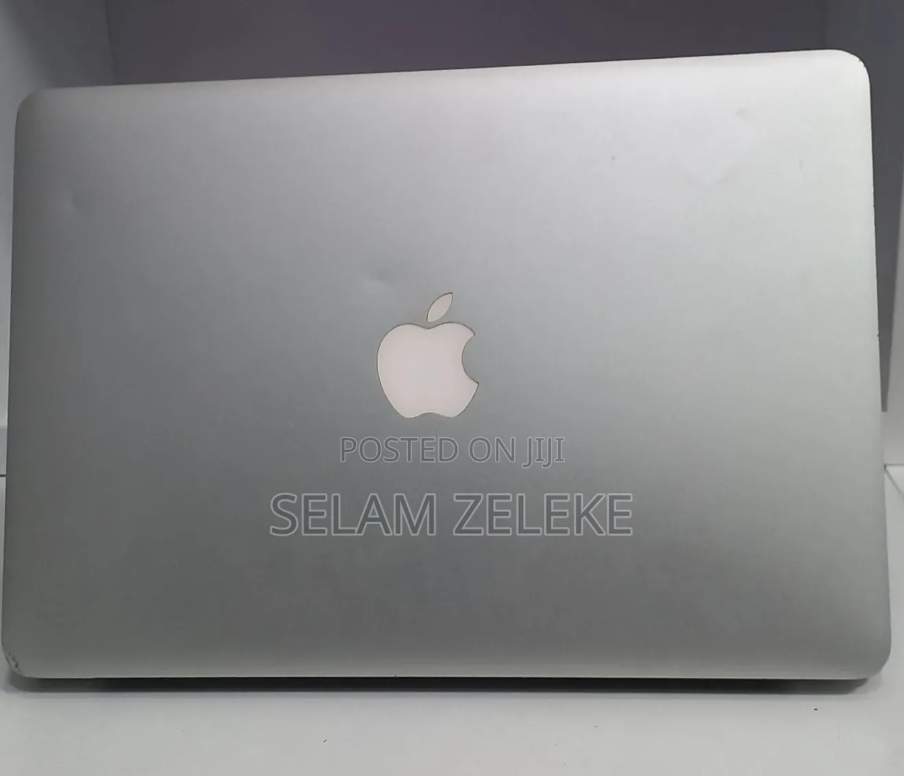 New Laptop Apple MacBook Air 2017 8GB Intel Core i7 SSD 128GB