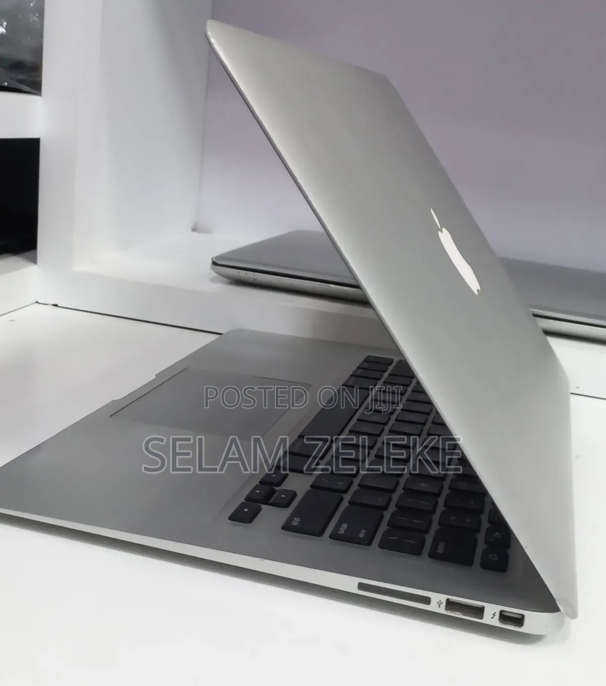 New Laptop Apple MacBook Air 2017 8GB Intel Core i7 SSD 128GB