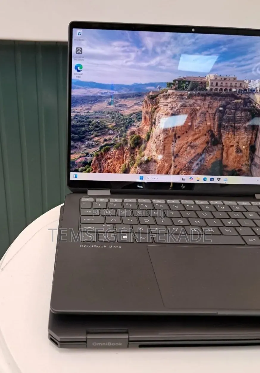 New Laptop HP OmniBook Ultra Flip 14" 32GB Intel Core Ultra 9 SSD 2T