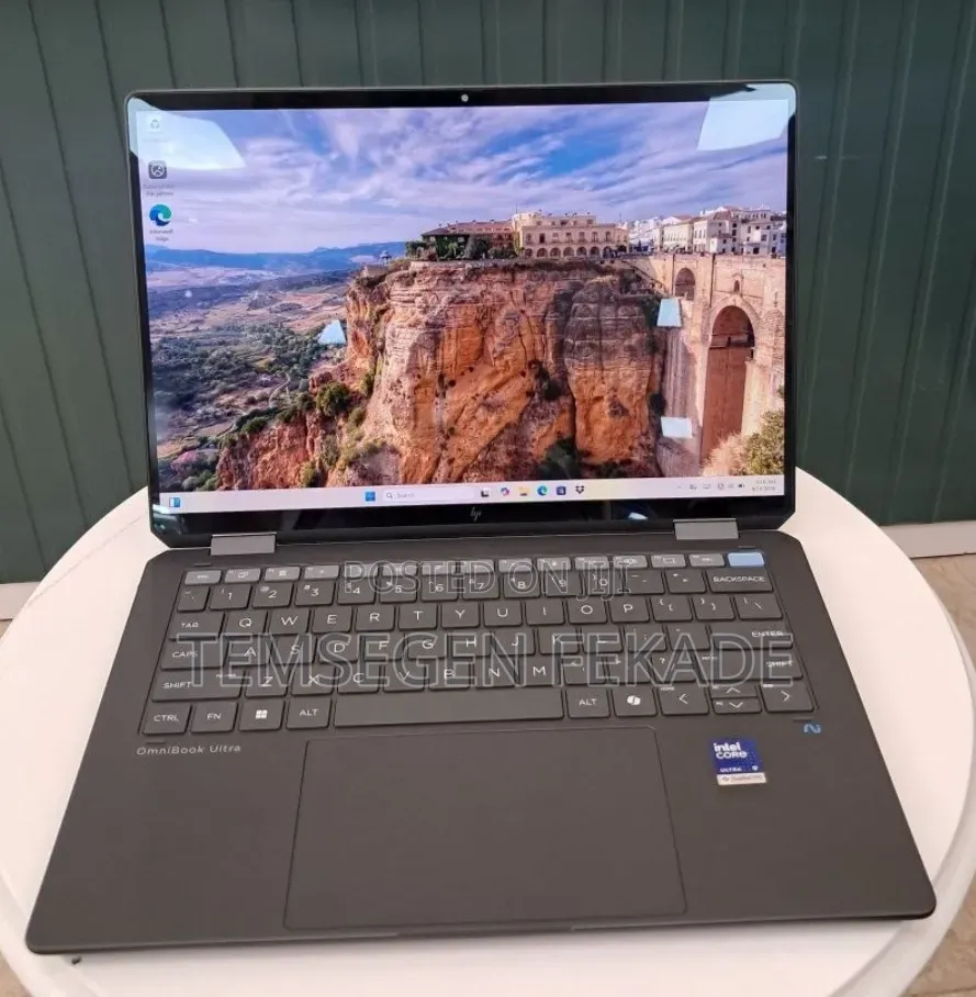 New Laptop HP OmniBook Ultra Flip 14" 32GB Intel Core Ultra 9 SSD 2T