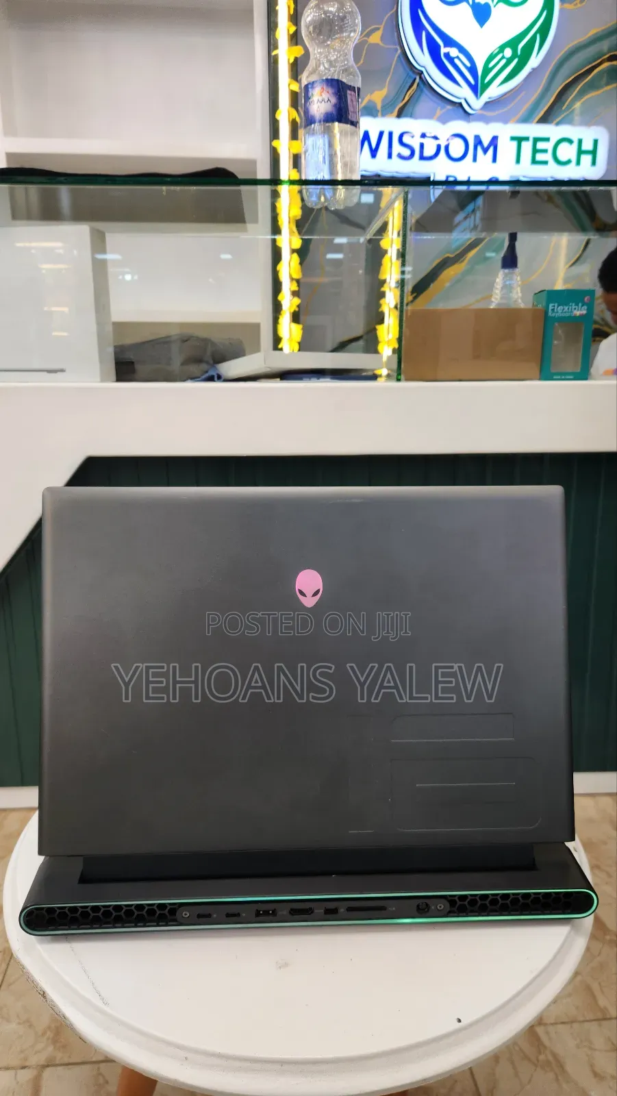 New Laptop Alienware M16 r1 16GB AMD Ryzen 9 SSD 1T