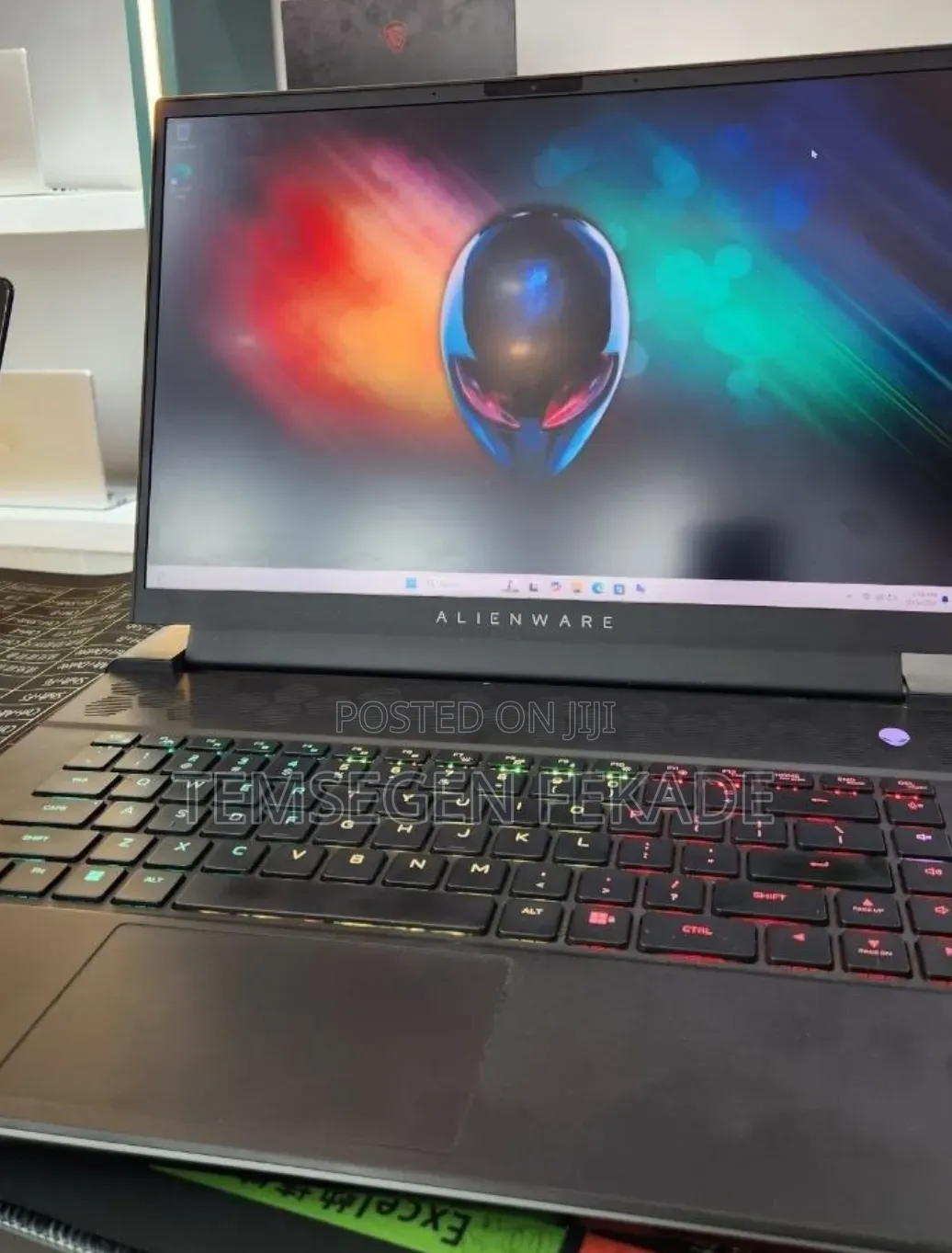 New Laptop Alienware X16 r1 16GB AMD Ryzen 9 SSD 1T