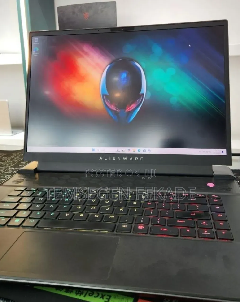 New Laptop Alienware X16 r1 16GB AMD Ryzen 9 SSD 1T