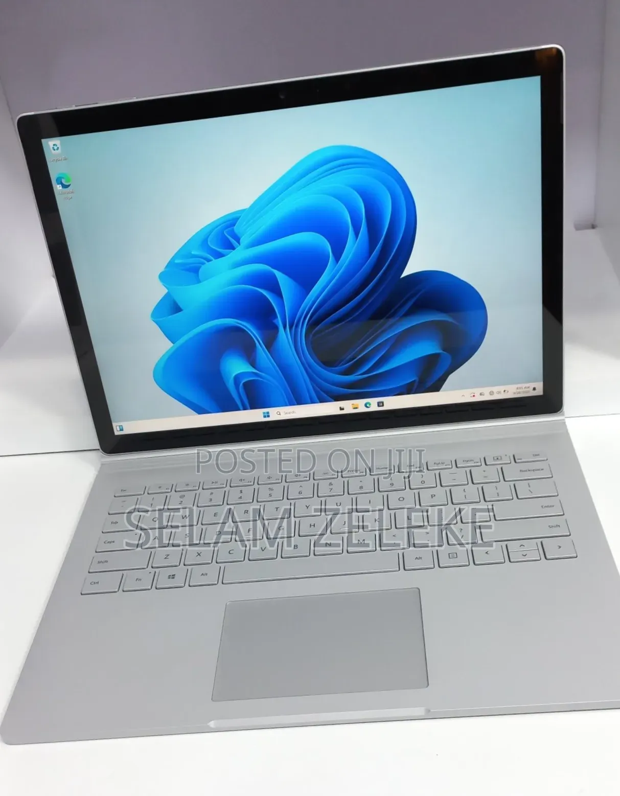 New Laptop Microsoft Surface Book 2 16GB Intel Core i7 SSD 512GB