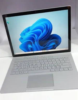 New Laptop Microsoft Surface Book 2 16GB Intel Core i7 SSD 512GB