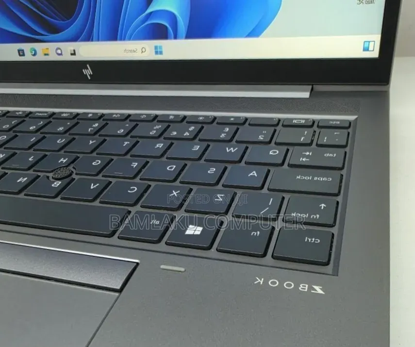 New Laptop HP ZBook Firefly 15 G7 16GB Intel Core i7 SSD 512GB