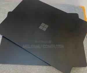 New Laptop Microsoft Surface 16GB Intel Core i7 SSD 512GB