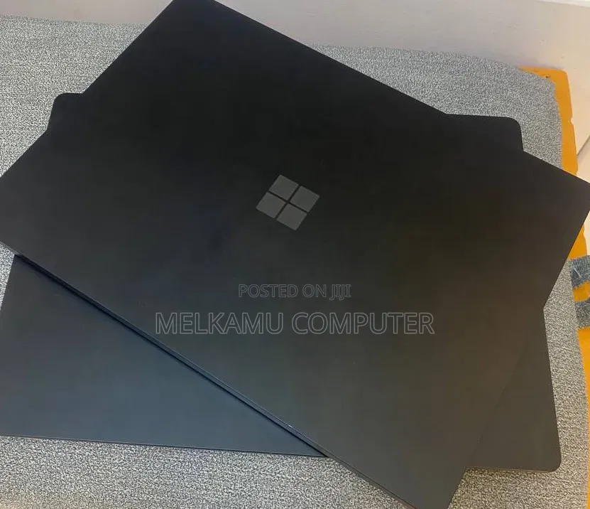 New Laptop Microsoft Surface 16GB Intel Core i7 SSD 512GB
