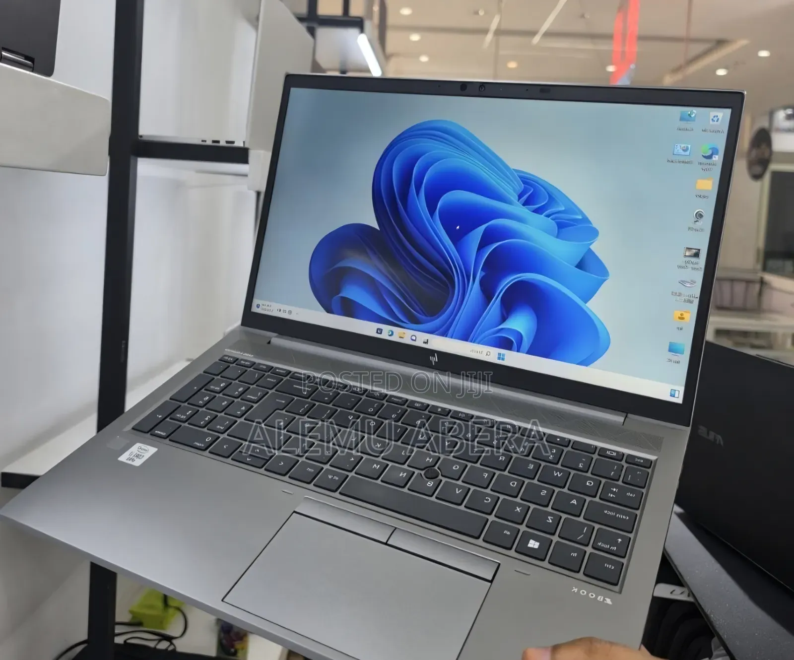 New Laptop HP ZBook 15 16GB Intel Core i7 SSD 512GB