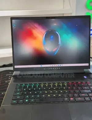 New Laptop Alienware M16 R1 16GB AMD Ryzen 9 SSD 1T
