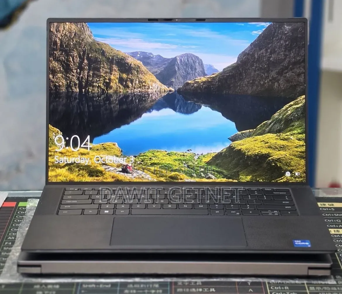 New Laptop Dell Precision 5540 16GB Intel Core i7 SSD 512GB