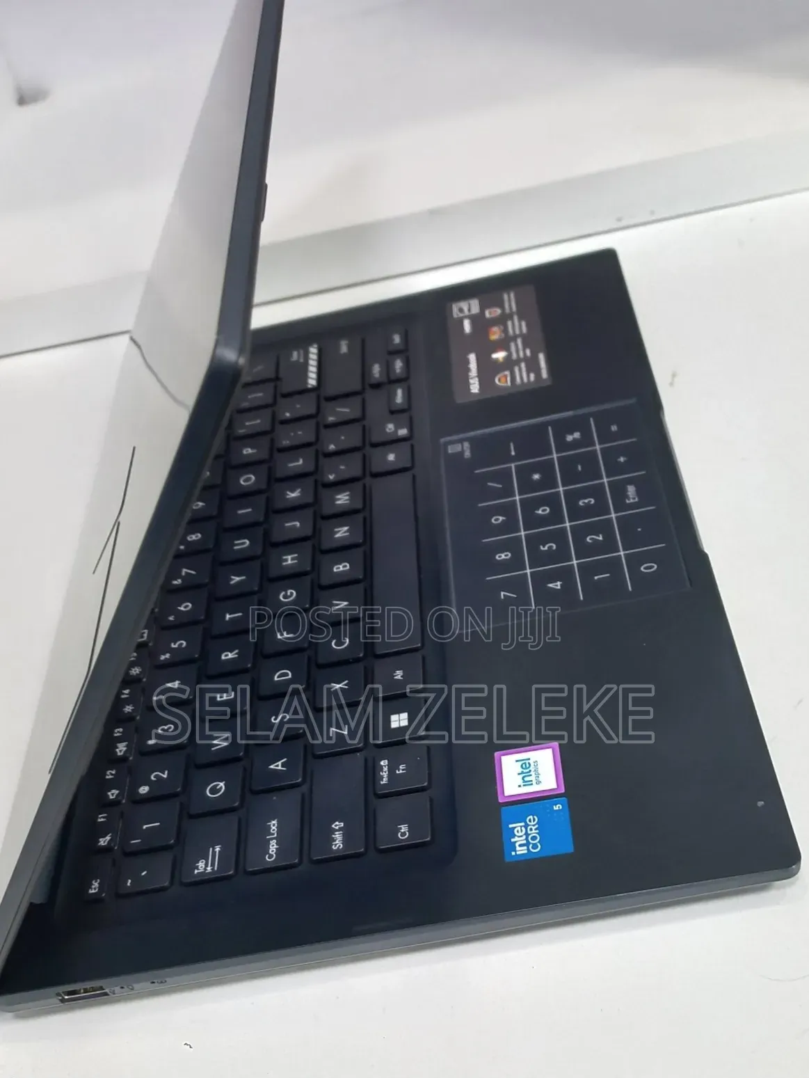 New Laptop Asus 16GB Intel Core 5 SSD 512GB