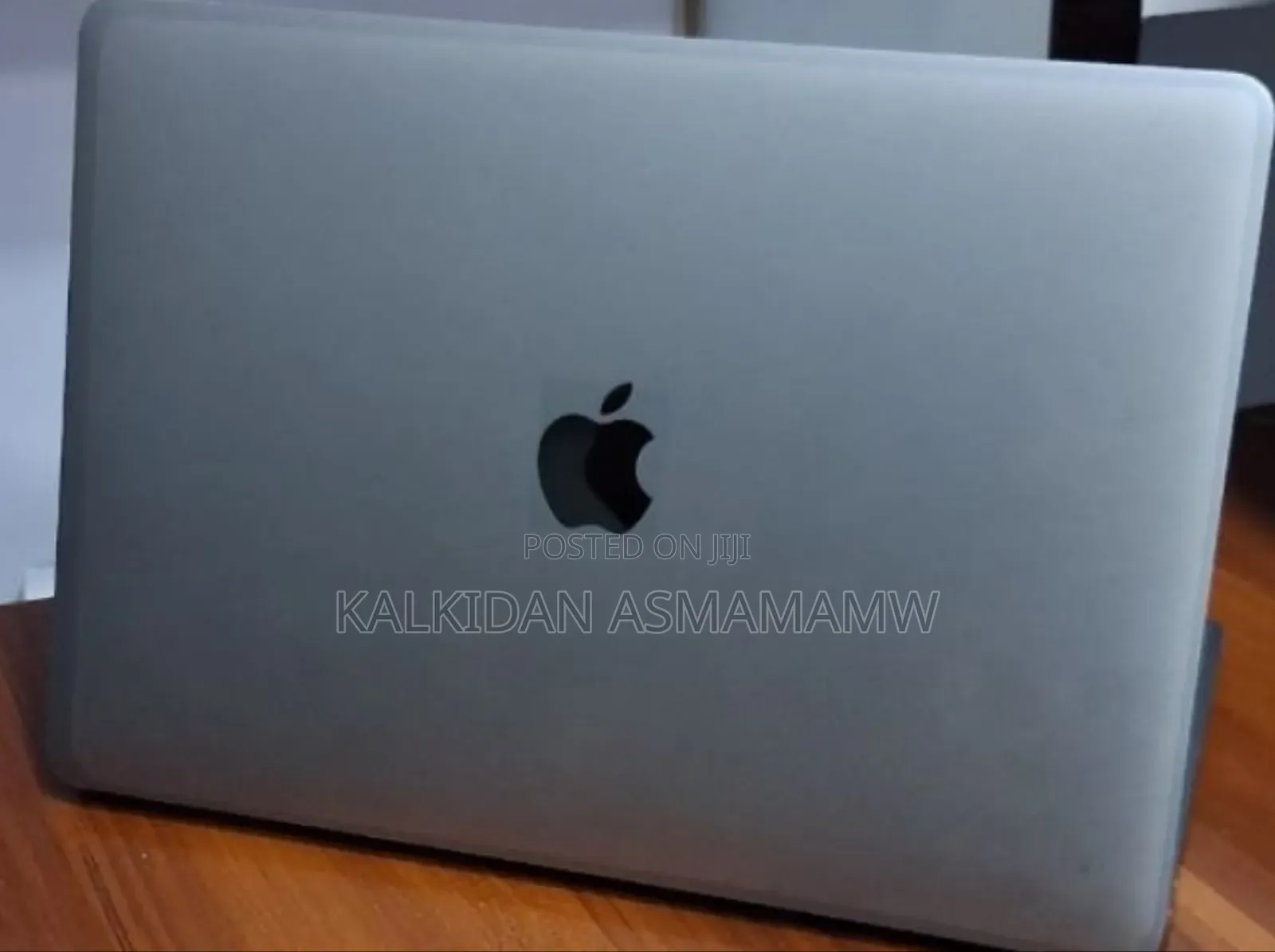 New Laptop Apple MacBook Air 2019 8GB Intel Core i5 SSD 128GB