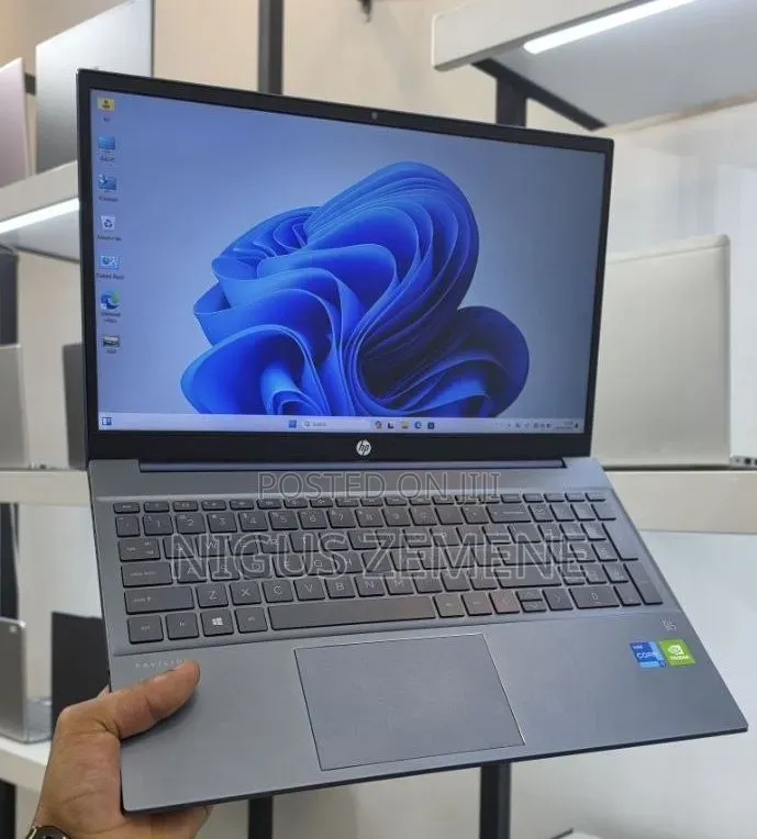 New Laptop HP Pavilion 15 16GB Intel Core i5 SSD 512GB