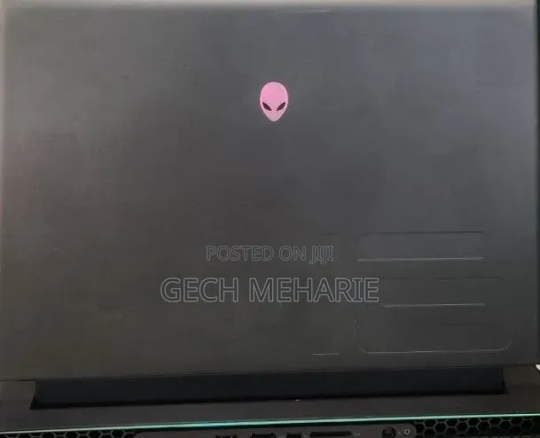 New Laptop Alienware M16 R1 16GB AMD Ryzen 9 SSD 1T