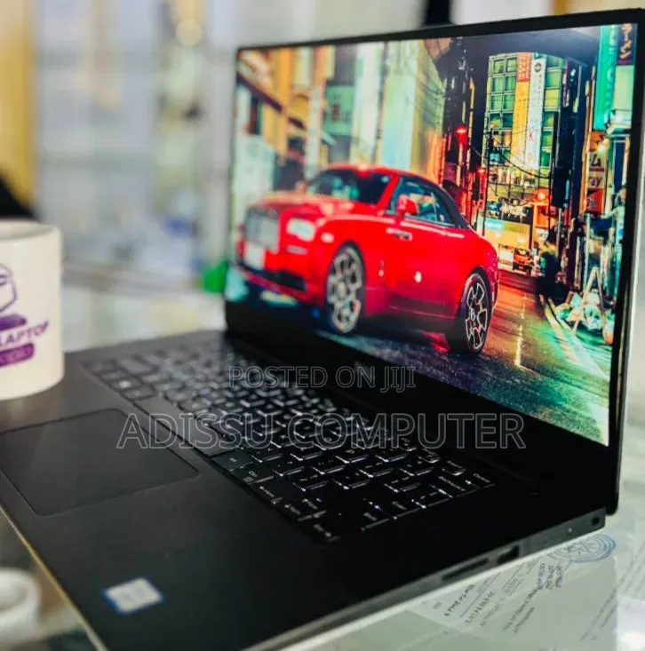 New Laptop Dell XPS 15 16GB Intel Core i7 SSD 512GB