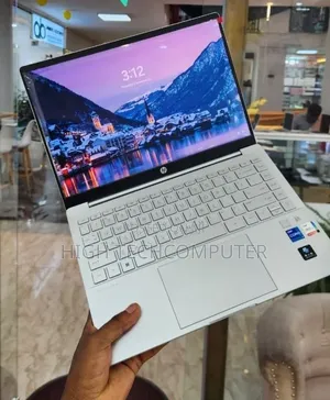 New Laptop HP Pavilion 14 16GB Intel Core i7 SSD 512GB