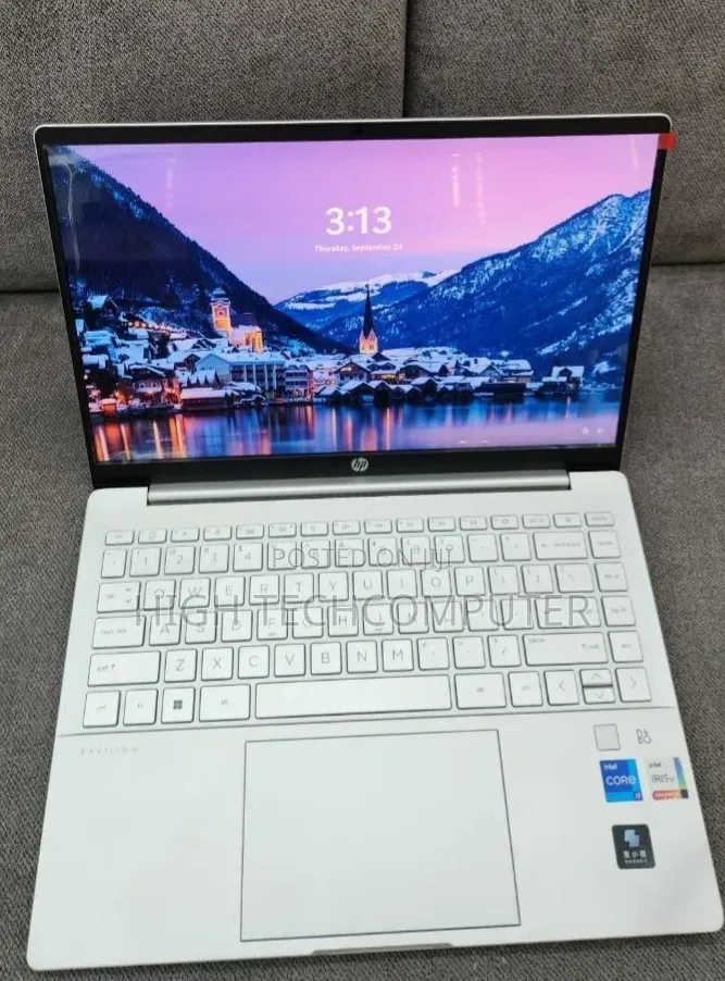 New Laptop HP Pavilion 14 16GB Intel Core i7 SSD 512GB