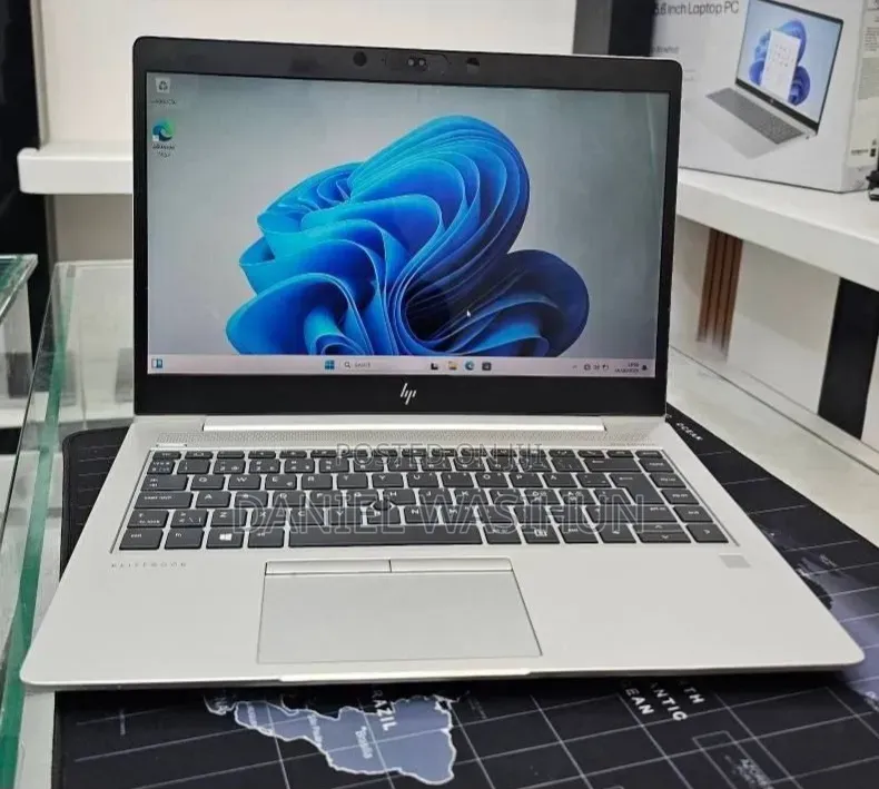 New Laptop HP EliteBook 830 G5 8GB Intel Core i5 SSD 512GB