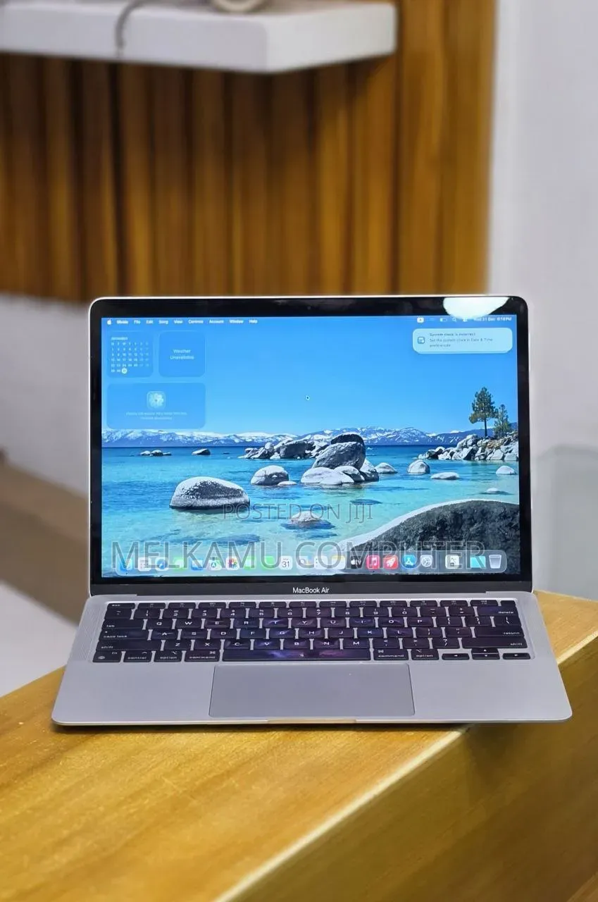 New Laptop Apple MacBook Air 2020 M1 8GB Apple M1 SSD 256GB