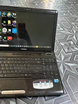 Laptop Toshiba Satellite C665 4GB Intel Core i5 HDD 500GB