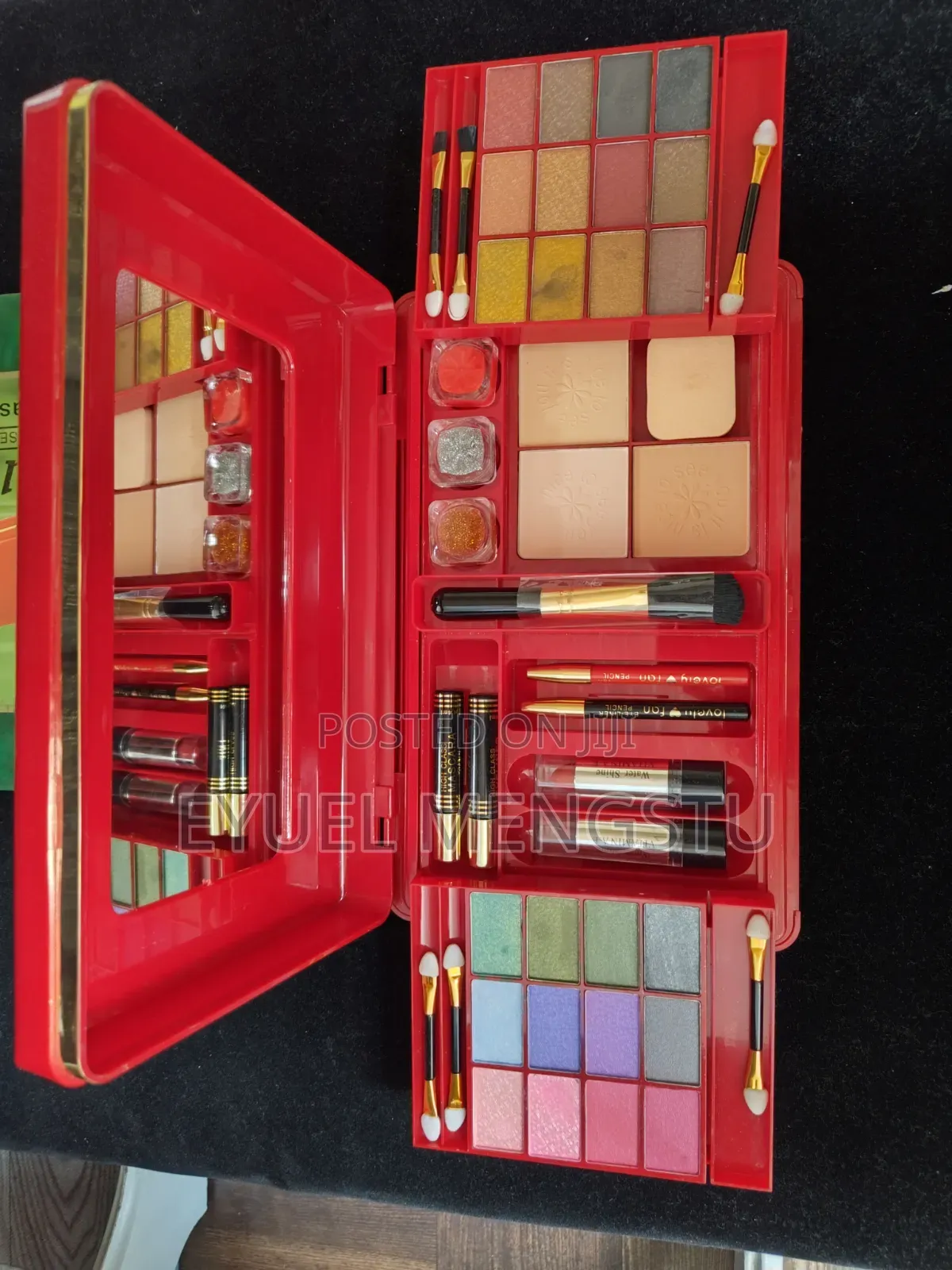 Make Up Package