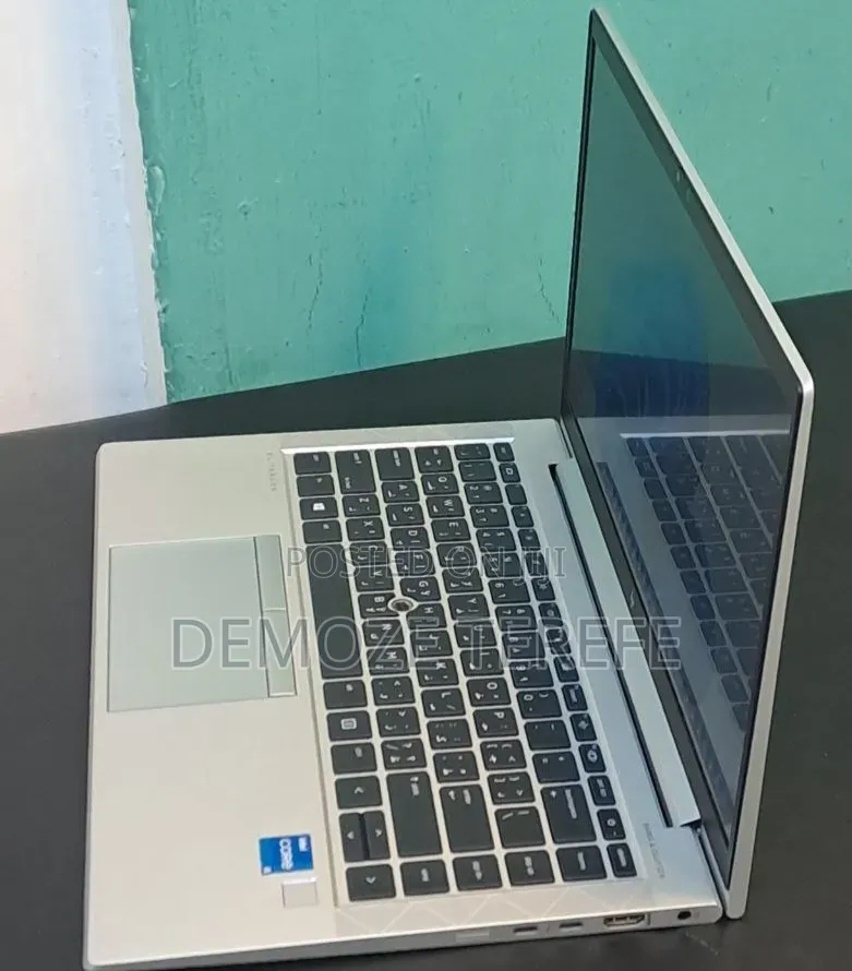 New Laptop HP EliteBook 840 G8 16GB Intel Core i5 SSD 512GB