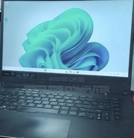 New Laptop Asus ROG Strix G15 16GB AMD Ryzen 7 SSD 512GB
