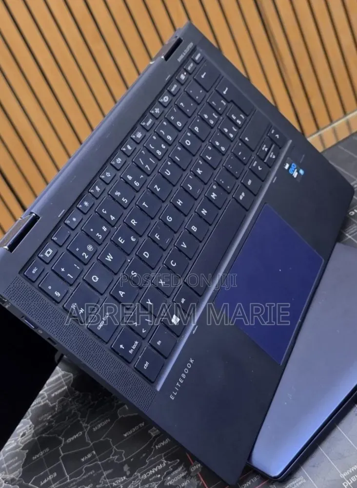 New Laptop HP Elite Dragonfly G2 16GB Intel Core i7 SSD 512GB