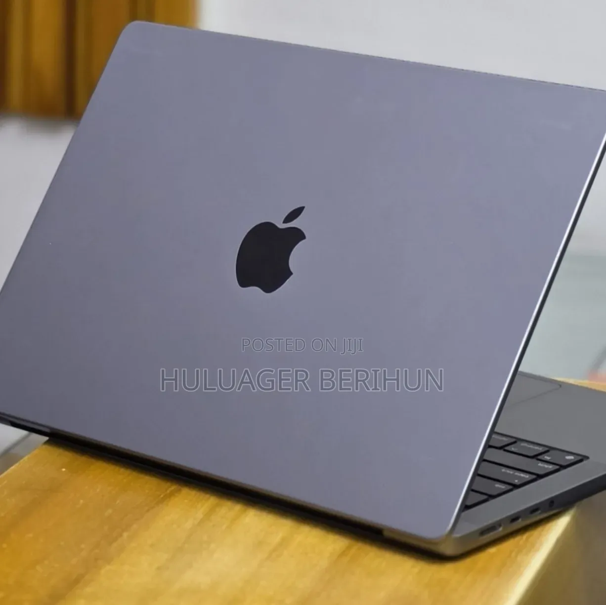 New Laptop Apple MacBook Pro 2021 M1 32GB Apple M1 Pro SSD 512GB