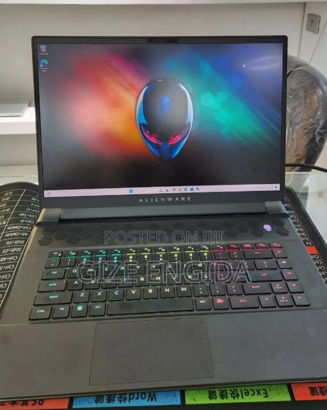 New Laptop Alienware M16 R1 16GB AMD Ryzen 9 SSD 1T