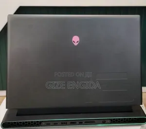 New Laptop Alienware M16 R1 16GB AMD Ryzen 9 SSD 1T