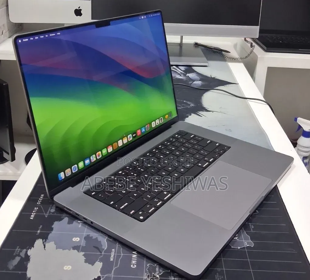 New Laptop Apple MacBook Pro 2021 M1 Max 32GB Apple M1 Pro SSD 1T