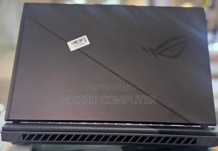 New Laptop Asus ROG Zephyrus G16 16GB Intel Core i7 SSD 1T