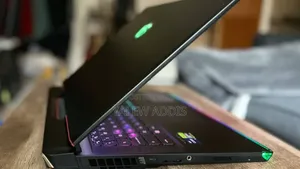 New Laptop MSI Raider GE68HX 13VI-202US 32GB Intel Core i9 SSD 1T