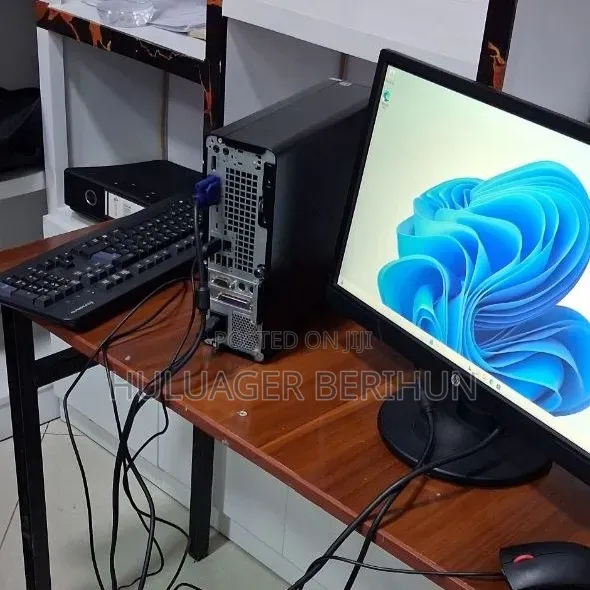 New Desktop Computer HP ProDesk 400 G5 16GB Intel Core i7 SSD 500GB
