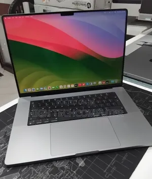 New Laptop Apple MacBook Pro 2024 M4 16GB Apple M4 Pro SSD 512GB