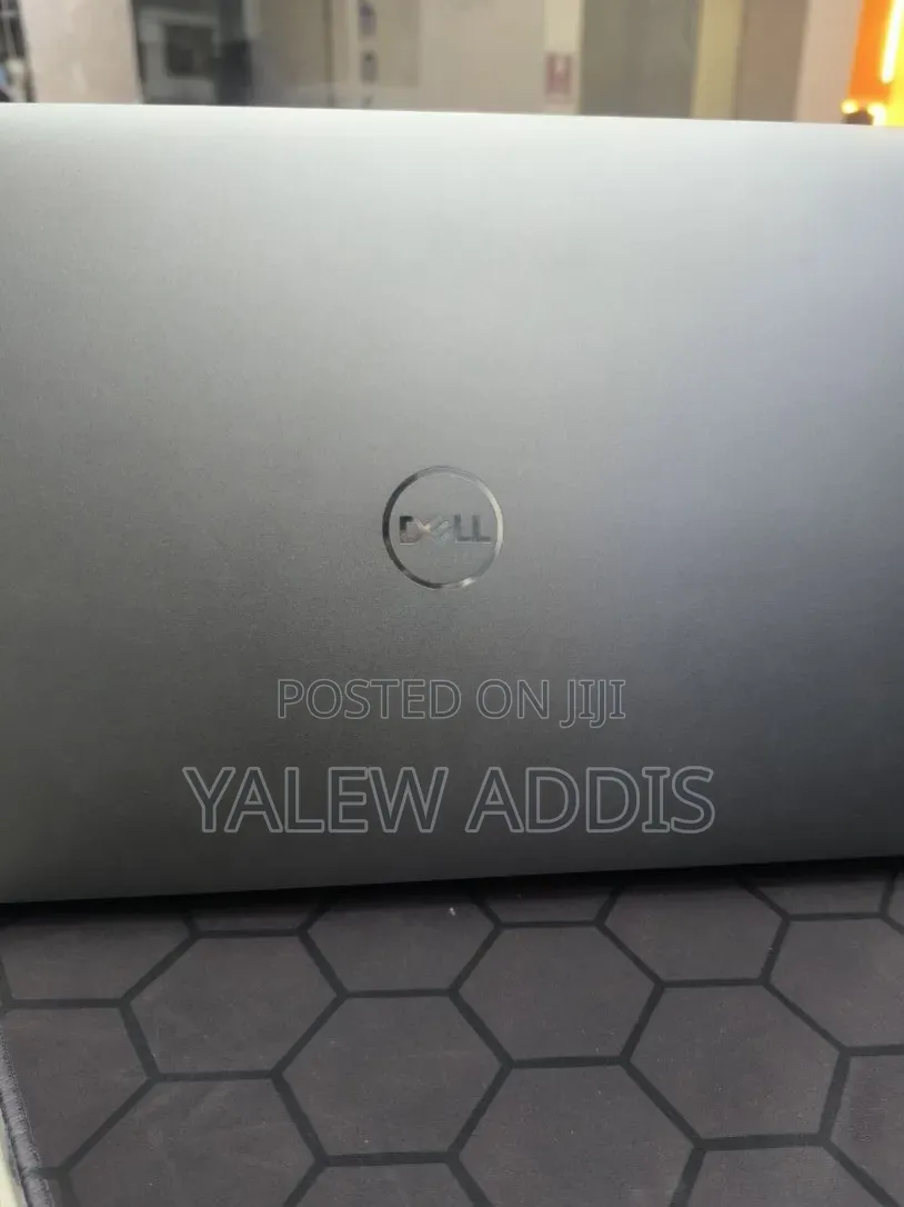 New Laptop Dell Precision 5570 16GB Intel Core i7 SSD 512GB