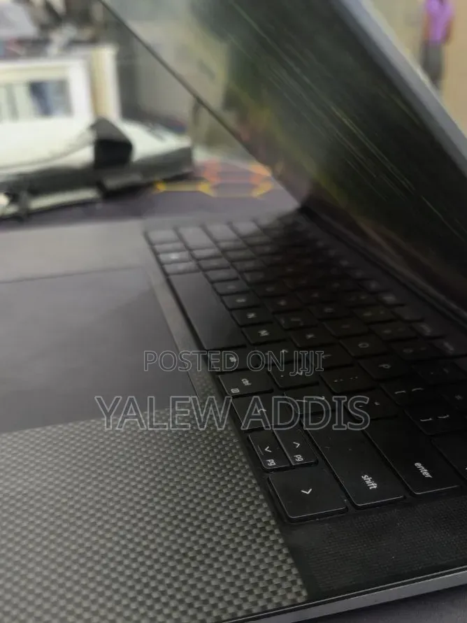 New Laptop Dell Precision 5570 16GB Intel Core i7 SSD 512GB