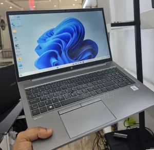New Laptop HP Zbook Studio G7 16GB Intel Core i7 SSD 512GB