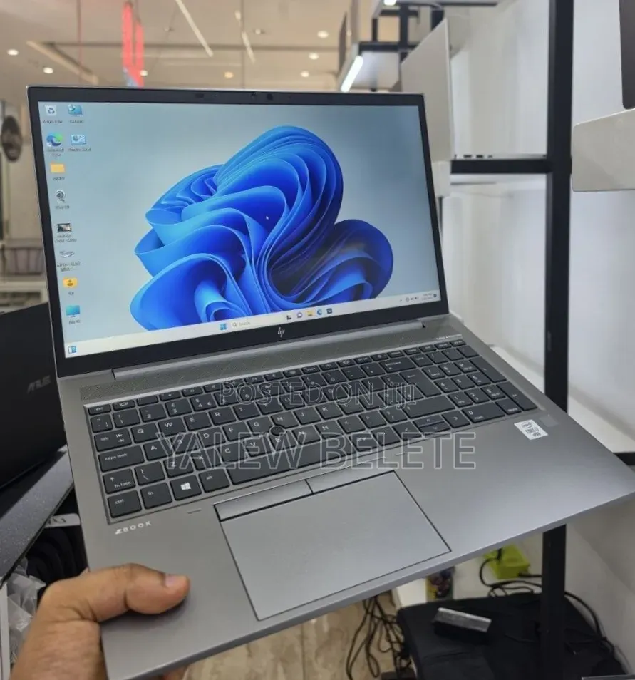 New Laptop HP ZBook 14 16GB Intel Core i7 SSD 512GB