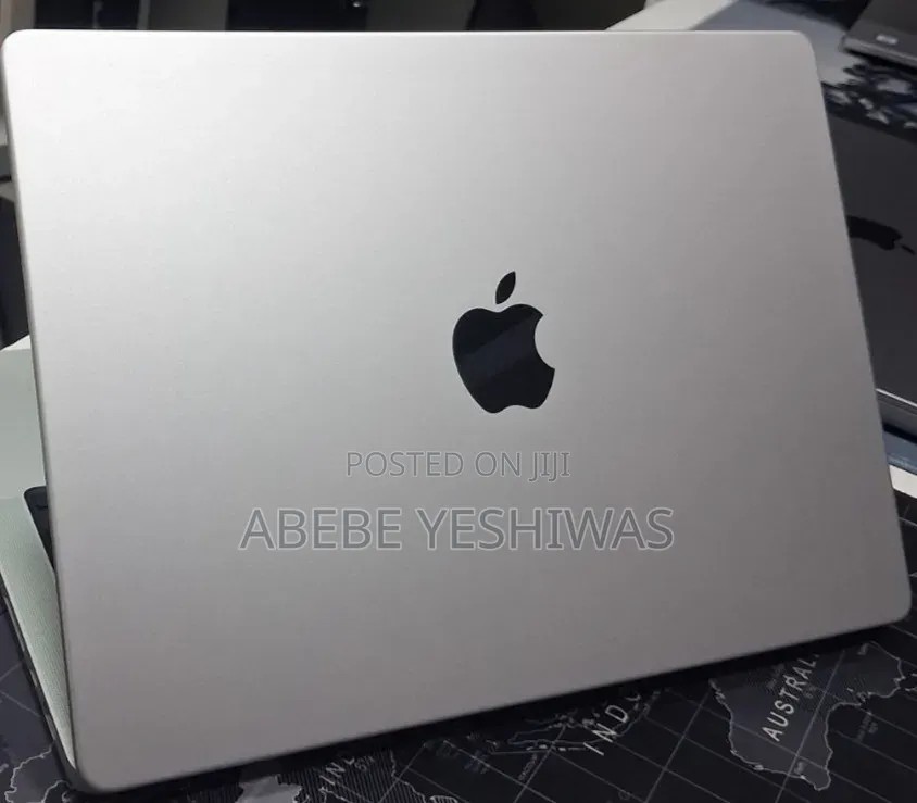 New Laptop Apple MacBook Pro 2024 M4 16GB Apple M4 Pro SSD 512GB