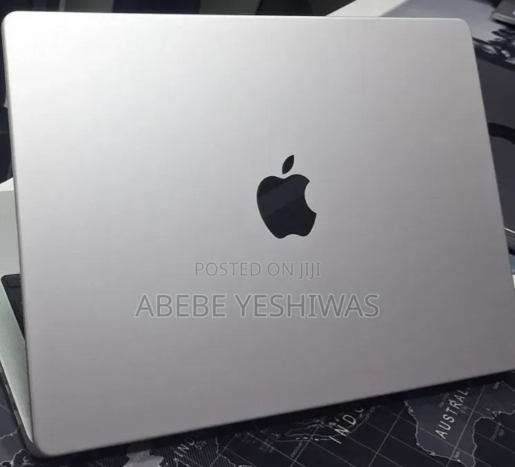 New Laptop Apple MacBook Pro 2024 M4 16GB Apple M4 Pro SSD 512GB