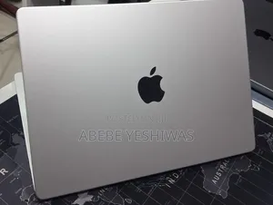 New Laptop Apple MacBook Pro 2024 M4 16GB Apple M4 Pro SSD 512GB